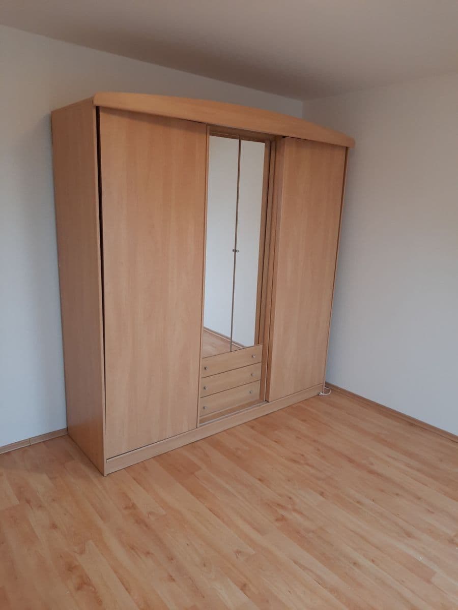 Pronájem bytu 2+kk 50 m², Nerudova, Hradec Králové, Královéhradecký kraj Pronájem bytu 2+kk 50 m², Nerudova, Hradec Králové, Královéhradecký kraj
