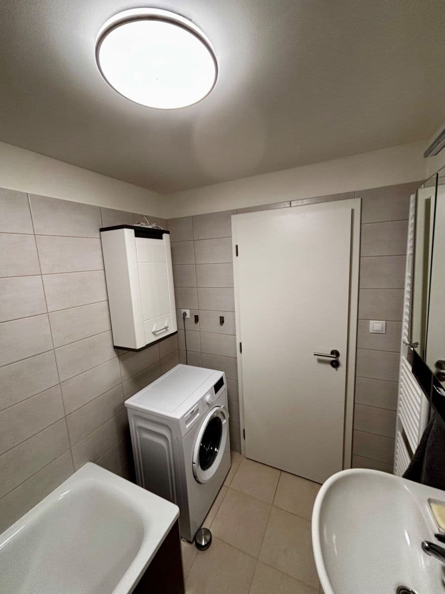 Pronájem bytu 2+kk 55 m², K Zelené louce, Plzeň, Plzeňský kraj Pronájem bytu 2+kk 55 m², K Zelené louce, Plzeň, Plzeňský kraj