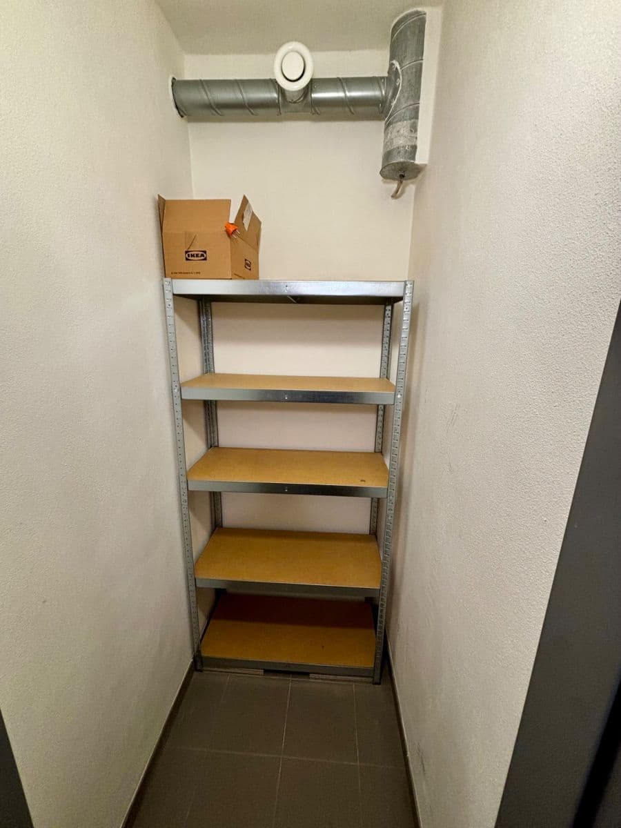 Pronájem bytu 2+kk 55 m², K Zelené louce, Plzeň, Plzeňský kraj Pronájem bytu 2+kk 55 m², K Zelené louce, Plzeň, Plzeňský kraj