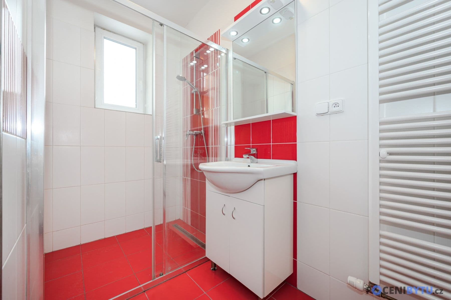 Pronájem bytu 2+kk 55 m², Antonína Kaliny, Kolín, Středočeský kraj Pronájem bytu 2+kk 55 m², Antonína Kaliny, Kolín, Středočeský kraj