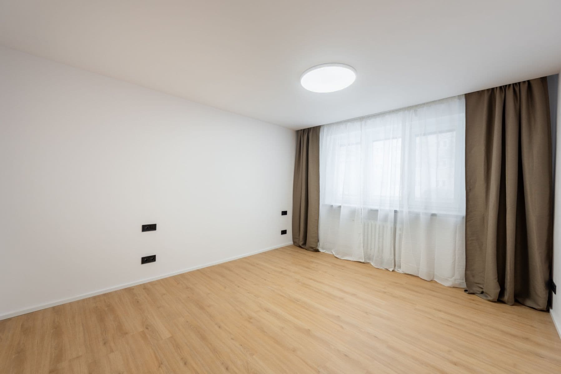 Prodej bytu 2+kk 54 m², Vodárenská, Kladno, Středočeský kraj Prodej bytu 2+kk 54 m², Vodárenská, Kladno, Středočeský kraj