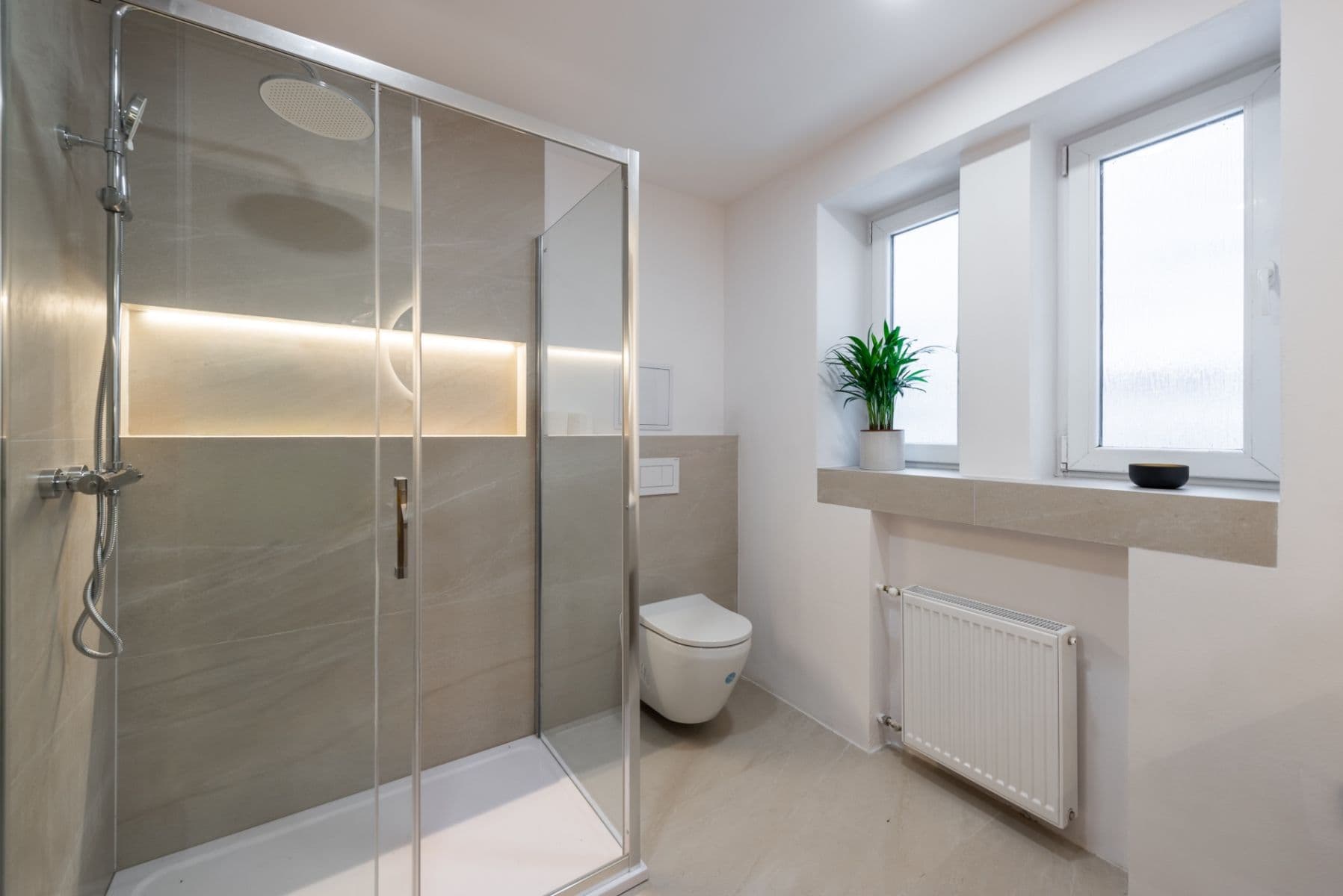 Prodej bytu 2+kk 54 m², Vodárenská, Kladno, Středočeský kraj Prodej bytu 2+kk 54 m², Vodárenská, Kladno, Středočeský kraj