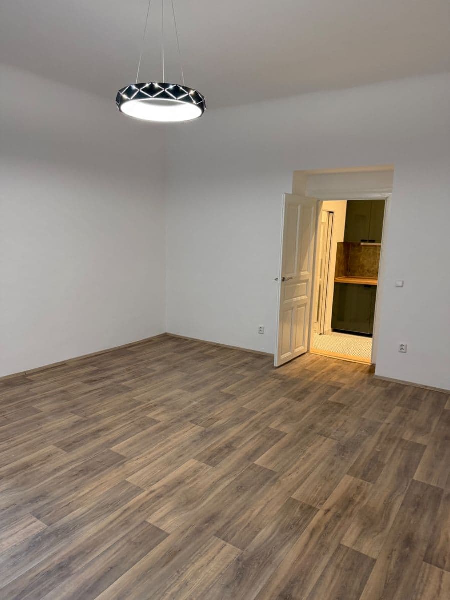 Pronájem bytu 1+kk 34 m², Nuselská, Praha, Praha Pronájem bytu 1+kk 34 m², Nuselská, Praha, Praha