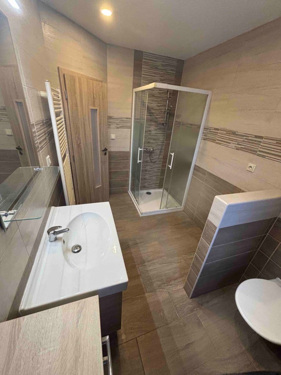 Pronájem bytu 4+kk 85 m², Potoční, Tuchoměřice, Středočeský kraj Pronájem bytu 4+kk 85 m², Potoční, Tuchoměřice, Středočeský kraj