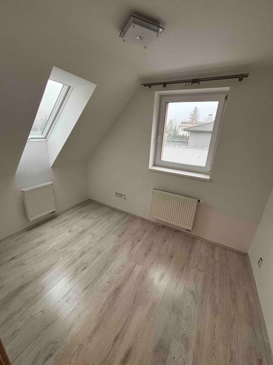 Pronájem bytu 4+kk 85 m², Potoční, Tuchoměřice, Středočeský kraj Pronájem bytu 4+kk 85 m², Potoční, Tuchoměřice, Středočeský kraj