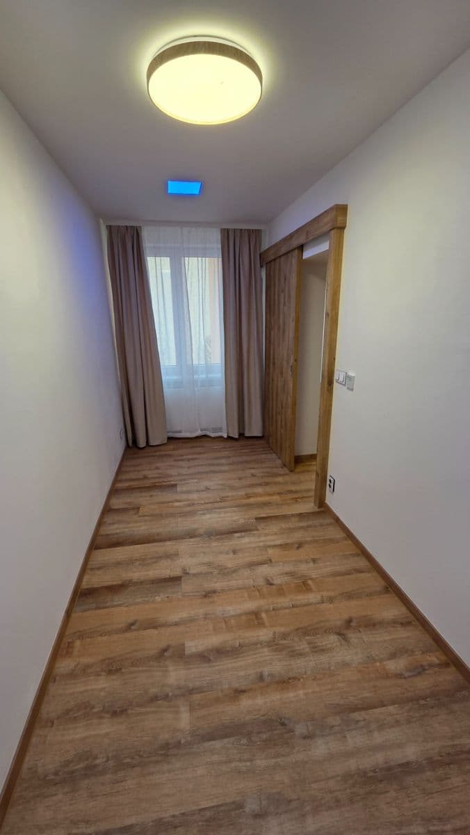 Prodej bytu 3+1 65 m², Pražská sídl., Znojmo, Jihomoravský kraj Prodej bytu 3+1 65 m², Pražská sídl., Znojmo, Jihomoravský kraj
