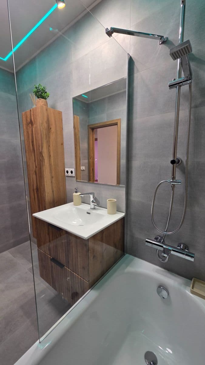 Prodej bytu 3+1 65 m², Pražská sídl., Znojmo, Jihomoravský kraj Prodej bytu 3+1 65 m², Pražská sídl., Znojmo, Jihomoravský kraj