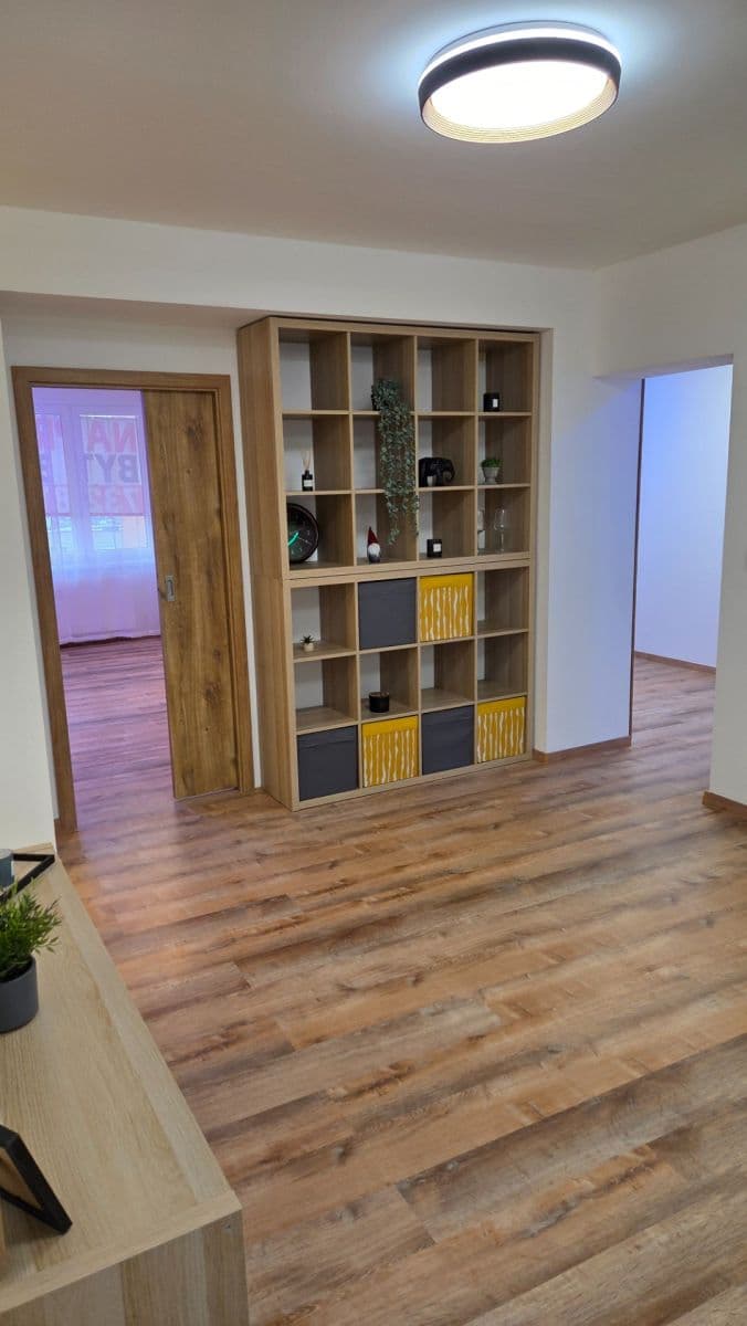Prodej bytu 3+1 65 m², Pražská sídl., Znojmo, Jihomoravský kraj Prodej bytu 3+1 65 m², Pražská sídl., Znojmo, Jihomoravský kraj