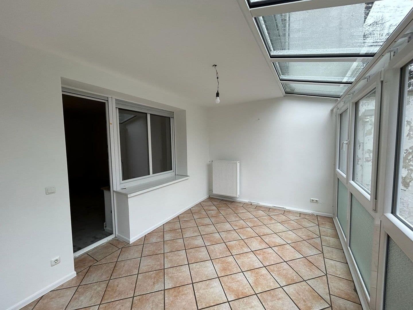 Pronájem bytu 4+1 165 m², Düsseldorf, Severní Porýní-Vestfálsko Pronájem bytu 4+1 165 m², Düsseldorf, Severní Porýní-Vestfálsko