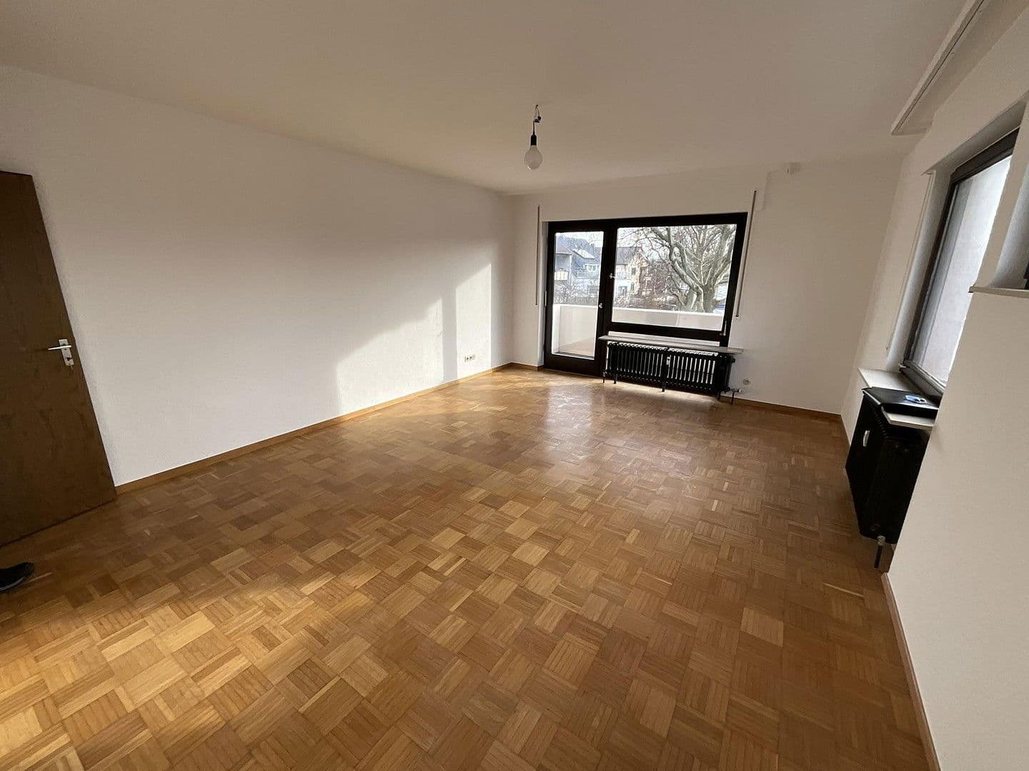 Pronájem bytu 2+1 64 m², Heilbronn, Bádensko-Württembersko Pronájem bytu 2+1 64 m², Heilbronn, Bádensko-Württembersko