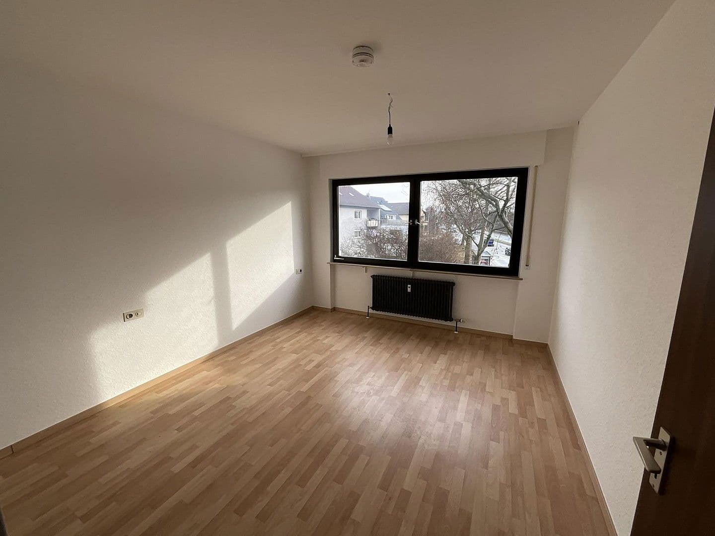 Pronájem bytu 2+1 64 m², Heilbronn, Bádensko-Württembersko Pronájem bytu 2+1 64 m², Heilbronn, Bádensko-Württembersko