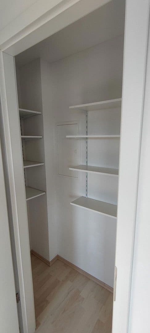 Pronájem bytu 2+1 64 m², Wellandstraße 52, Aalen, Bádensko-Württembersko Pronájem bytu 2+1 64 m², Wellandstraße 52, Aalen, Bádensko-Württembersko