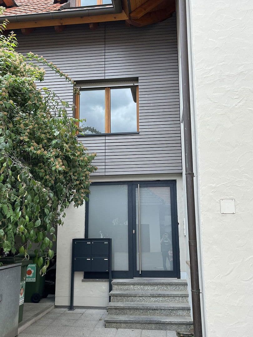 Prodej bytu 3+1 72 m², Ehrenkirchen, Bádensko-Württembersko Prodej bytu 3+1 72 m², Ehrenkirchen, Bádensko-Württembersko