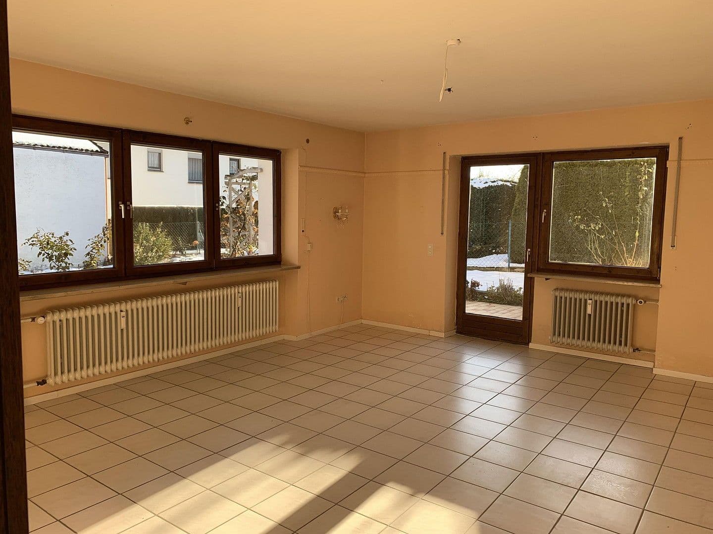 Prodej domu 210 m², pozemek 906 m², Bad Birnbach, Bavorsko Prodej domu 210 m², pozemek 906 m², Bad Birnbach, Bavorsko
