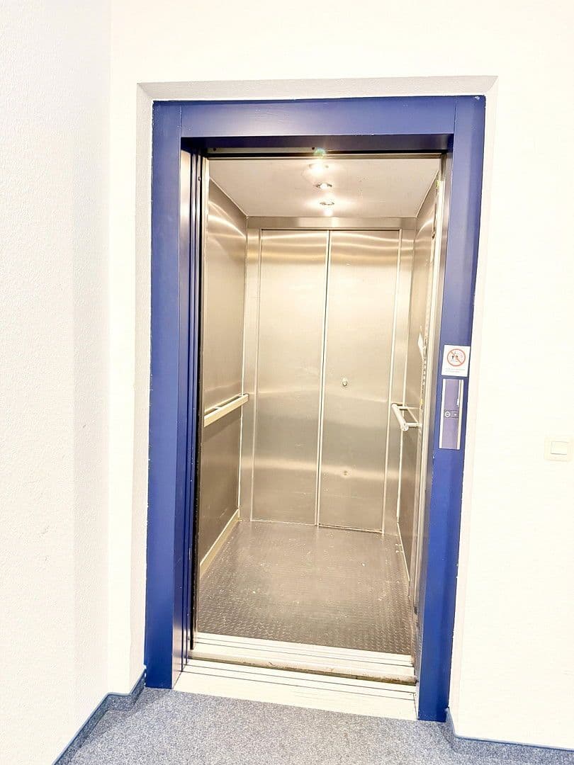 Pronájem bytu 1+1 28 m², Tußmannstraße, Düsseldorf, Severní Porýní-Vestfálsko Pronájem bytu 1+1 28 m², Tußmannstraße, Düsseldorf, Severní Porýní-Vestfálsko