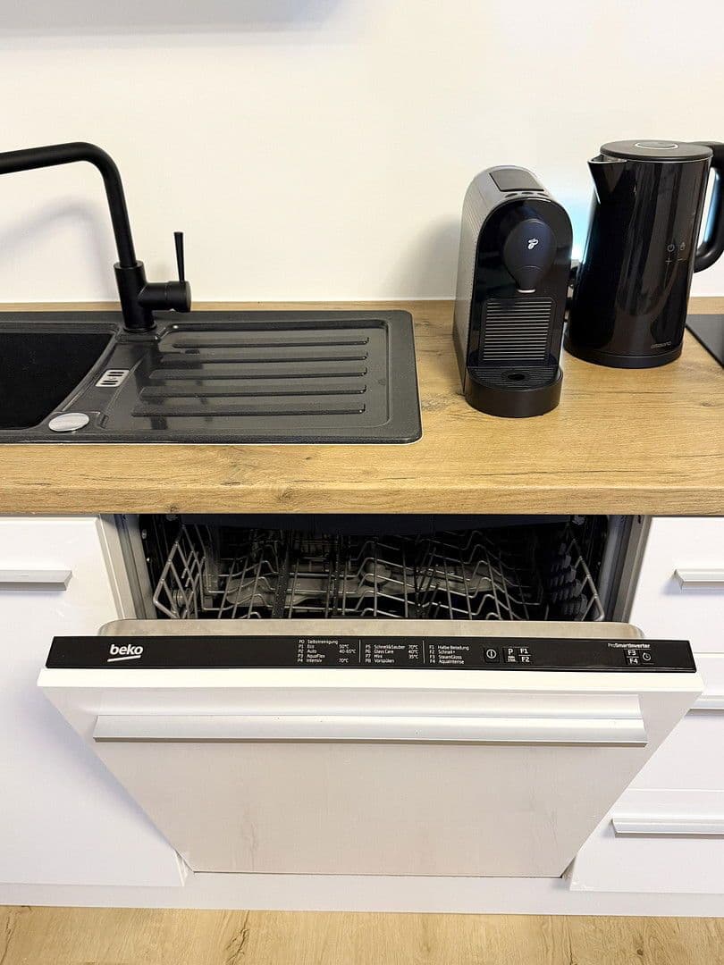 Pronájem bytu 1+1 28 m², Tußmannstraße, Düsseldorf, Severní Porýní-Vestfálsko Pronájem bytu 1+1 28 m², Tußmannstraße, Düsseldorf, Severní Porýní-Vestfálsko