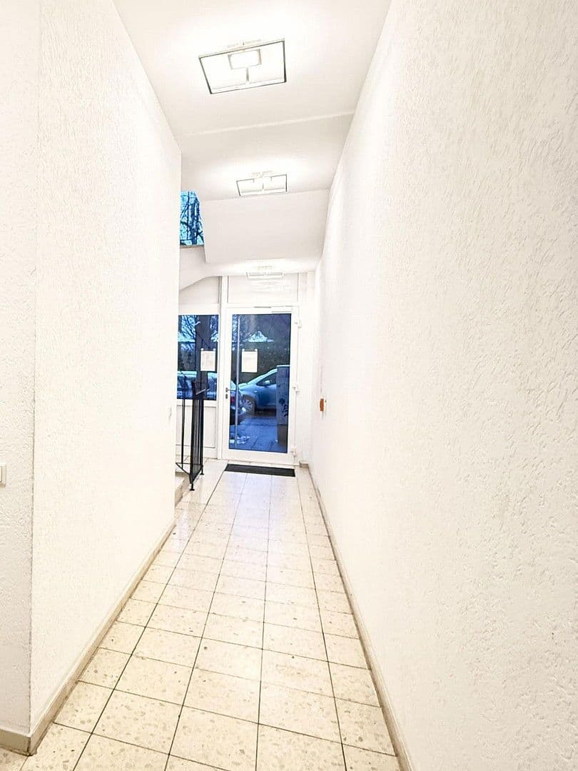 Pronájem bytu 1+1 28 m², Tußmannstraße, Düsseldorf, Severní Porýní-Vestfálsko Pronájem bytu 1+1 28 m², Tußmannstraße, Düsseldorf, Severní Porýní-Vestfálsko