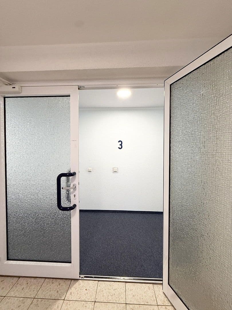 Pronájem bytu 1+1 28 m², Tußmannstraße, Düsseldorf, Severní Porýní-Vestfálsko Pronájem bytu 1+1 28 m², Tußmannstraße, Düsseldorf, Severní Porýní-Vestfálsko