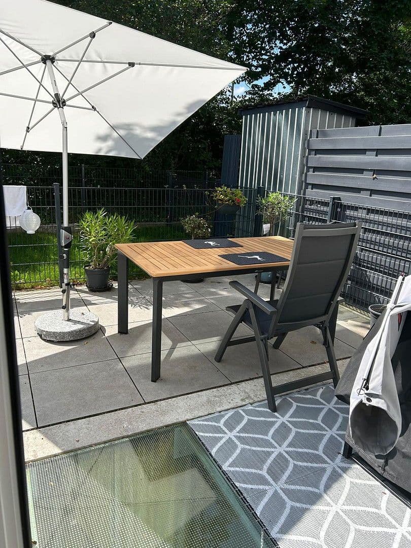 Pronájem bytu 3+1 104 m², Verdistr. 105e, München, Bavorsko Pronájem bytu 3+1 104 m², Verdistr. 105e, München, Bavorsko