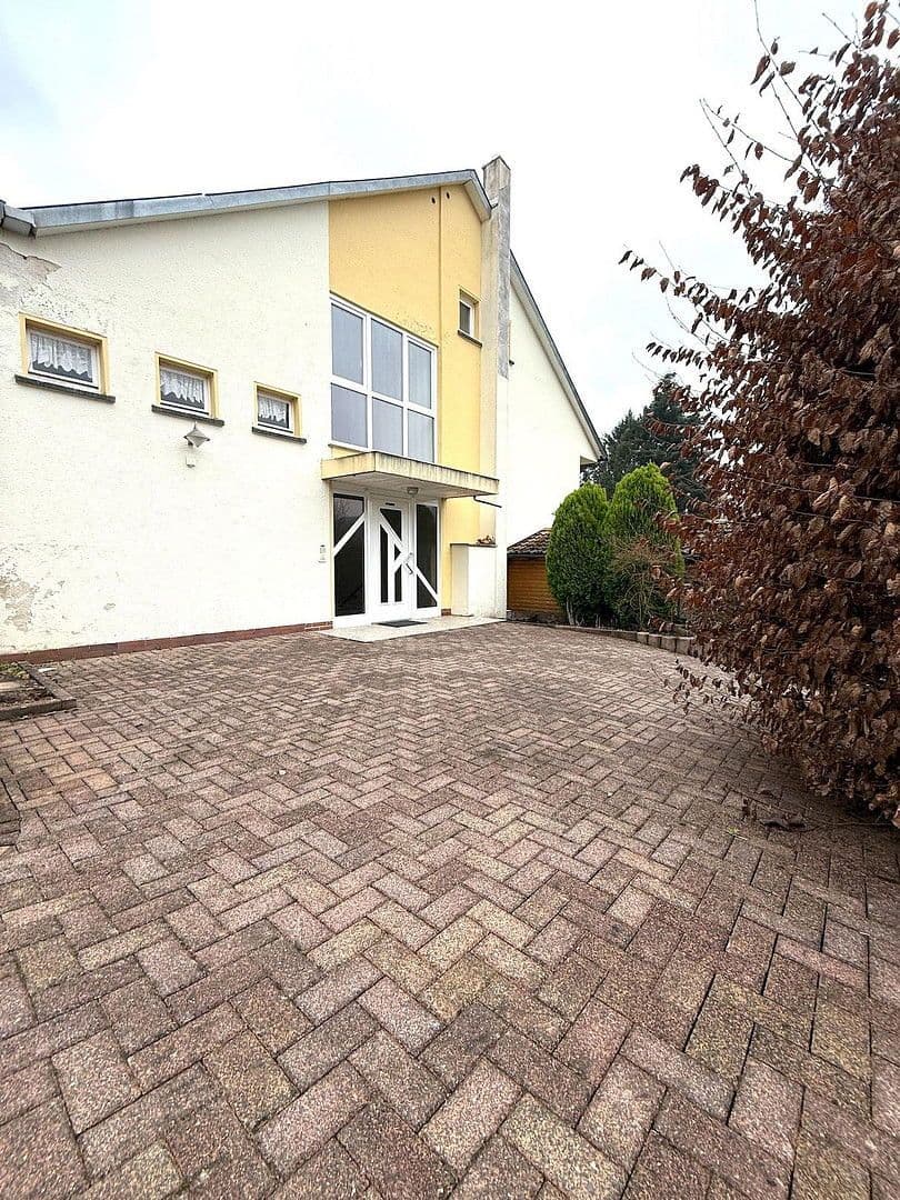 Pronájem bytu 4+1 100 m², Villbacher Str. 44, Bad Orb, Hessen Pronájem bytu 4+1 100 m², Villbacher Str. 44, Bad Orb, Hessen