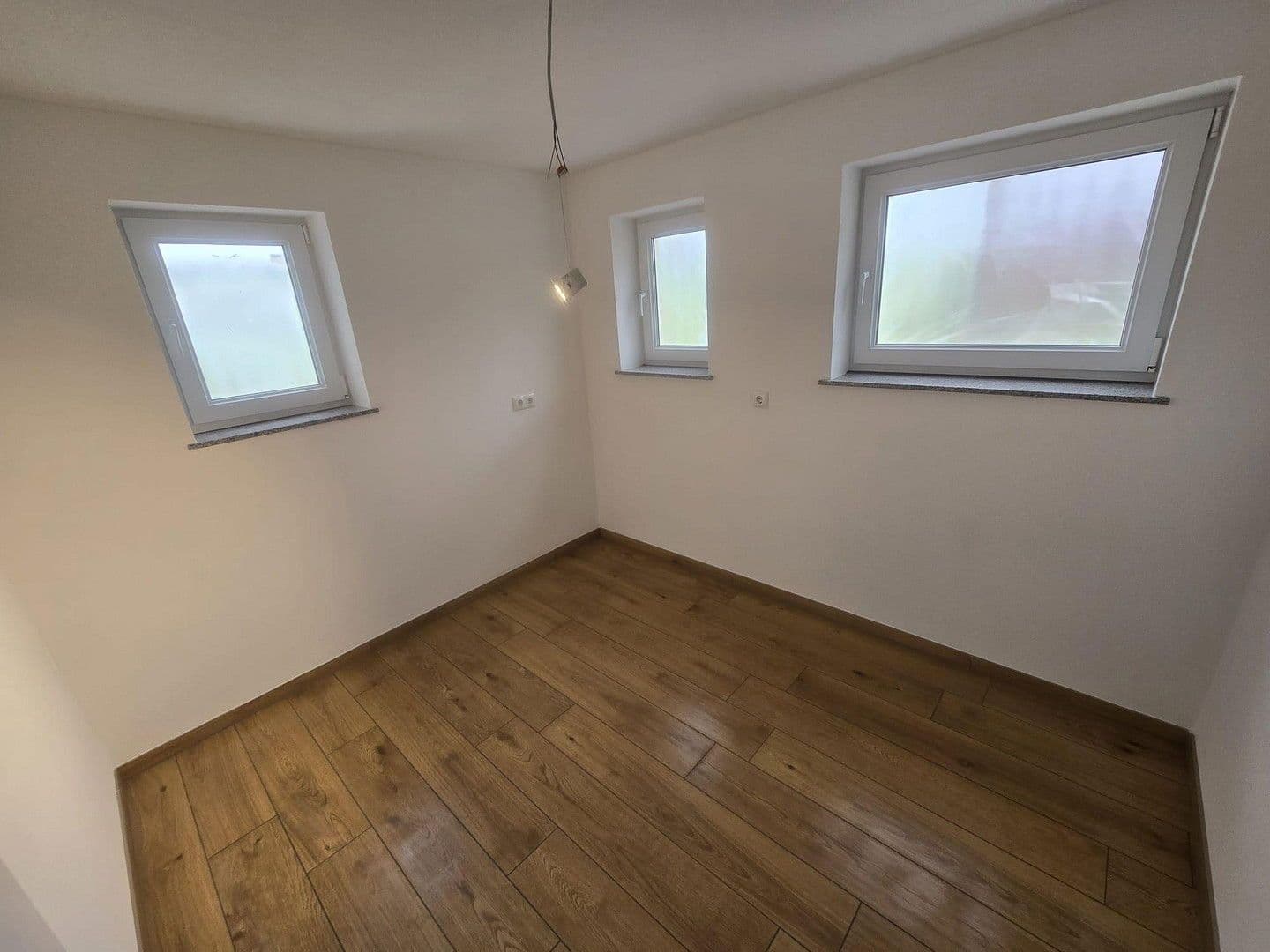 Pronájem bytu 4+1 90 m², Bissingen, Bavorsko Pronájem bytu 4+1 90 m², Bissingen, Bavorsko