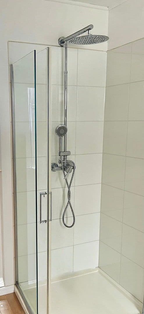 Prodej domu 185 m², pozemek 378 m², Hauptstr 85, Bad Honnef, Severní Porýní-Vestfálsko Prodej domu 185 m², pozemek 378 m², Hauptstr 85, Bad Honnef, Severní Porýní-Vestfálsko