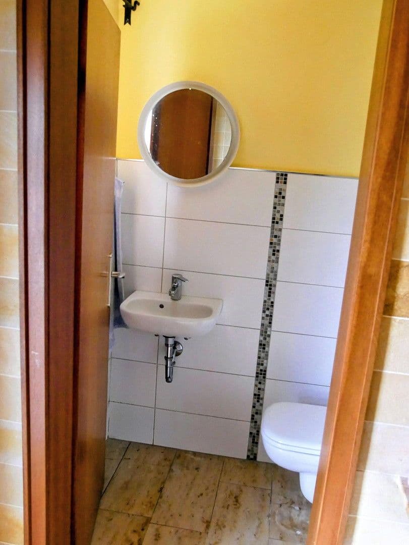 Pronájem domu 144 m², pozemek 565 m², Kaiserslautern, Porýní-Falc Pronájem domu 144 m², pozemek 565 m², Kaiserslautern, Porýní-Falc