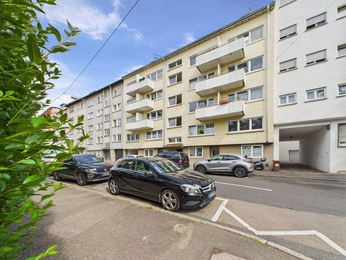 Pronájem bytu 1+1 25 m², Landhausstraße 46, Stuttgart, Bádensko-Württembersko Pronájem bytu 1+1 25 m², Landhausstraße 46, Stuttgart, Bádensko-Württembersko