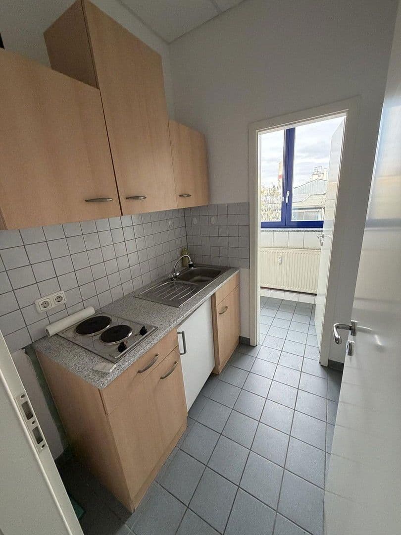 Pronájem kanceláře 51 m², Schulstraße 43, Hattersheim am Main, Hessen Pronájem kanceláře 51 m², Schulstraße 43, Hattersheim am Main, Hessen