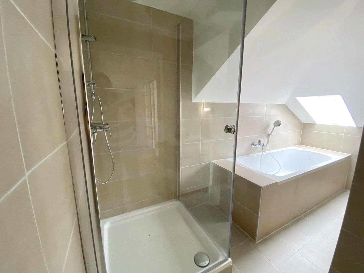 Prodej bytu 5+kk 145 m², Darmstadt, Hessen Prodej bytu 5+kk 145 m², Darmstadt, Hessen