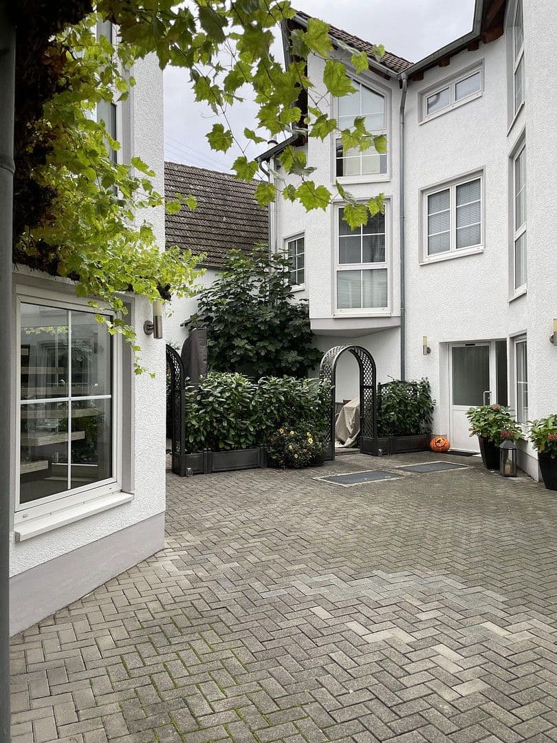 Pronájem bytu 2+1 66 m², Oestrich-Winkel, Hessen Pronájem bytu 2+1 66 m², Oestrich-Winkel, Hessen