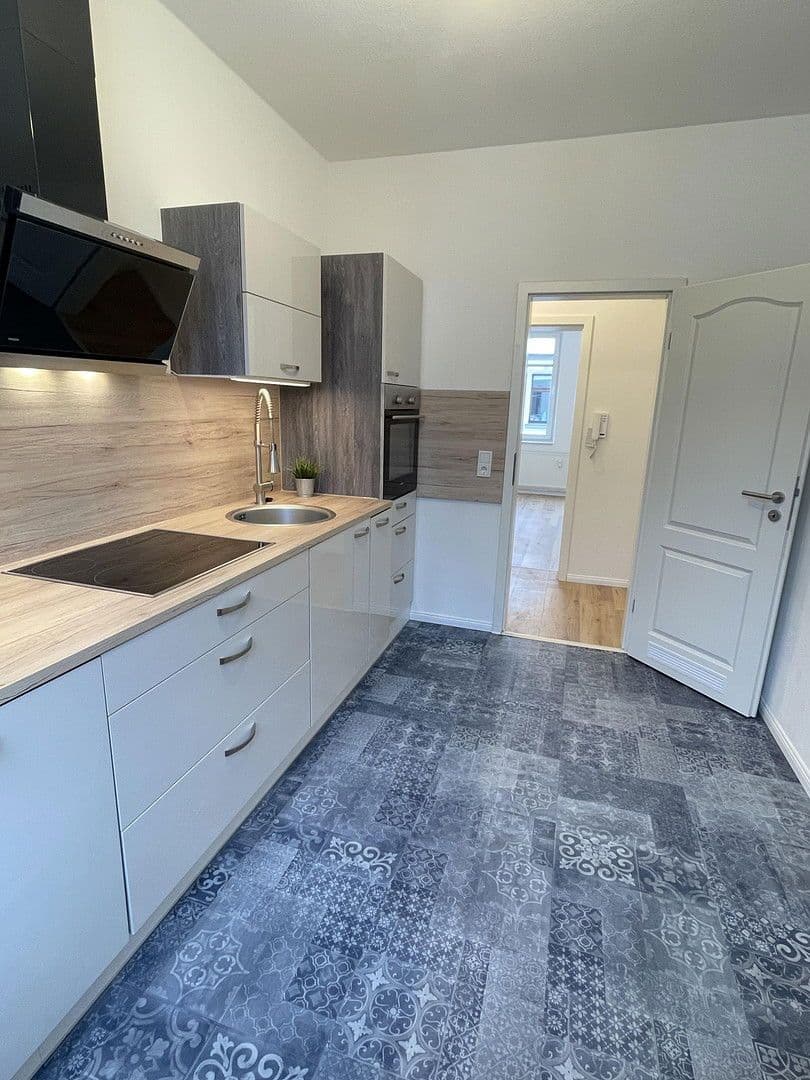 Pronájem bytu 3+1 58 m², Blumenstraße 2, Magdeburg, Sasko-Anhaltsko Pronájem bytu 3+1 58 m², Blumenstraße 2, Magdeburg, Sasko-Anhaltsko