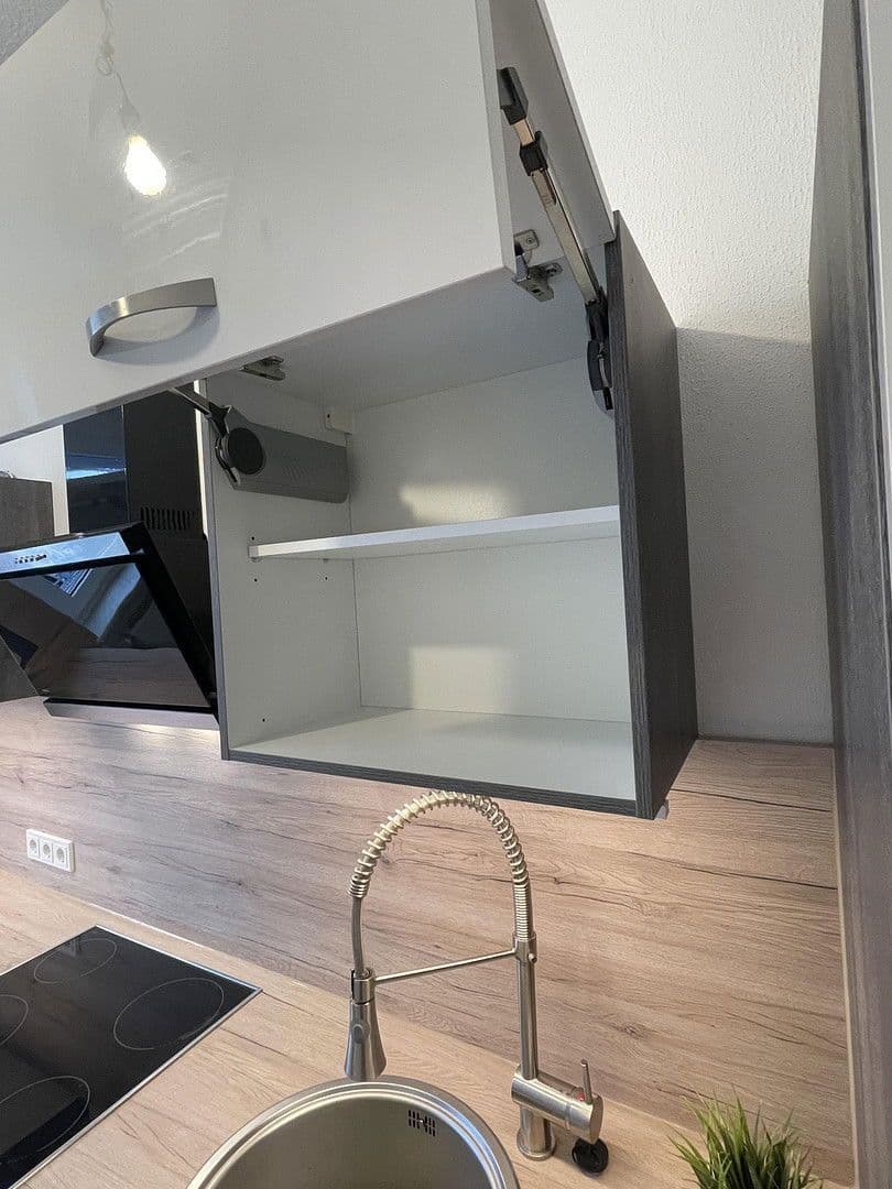 Pronájem bytu 3+1 58 m², Blumenstraße 2, Magdeburg, Sasko-Anhaltsko Pronájem bytu 3+1 58 m², Blumenstraße 2, Magdeburg, Sasko-Anhaltsko