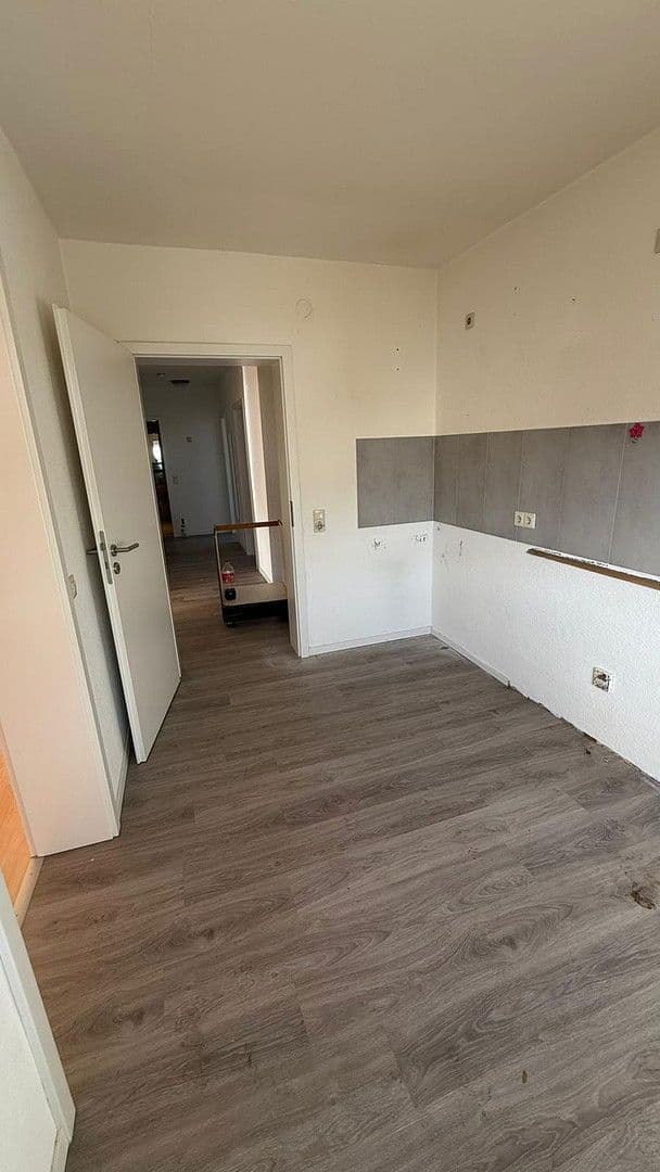 Pronájem bytu 4+1 107 m², Dornburg, Hessen Pronájem bytu 4+1 107 m², Dornburg, Hessen