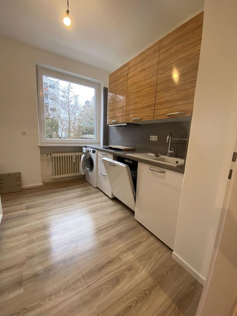 Prodej bytu 4+1 92 m², Brahmsstr.12, Germering, Bavorsko Prodej bytu 4+1 92 m², Brahmsstr.12, Germering, Bavorsko