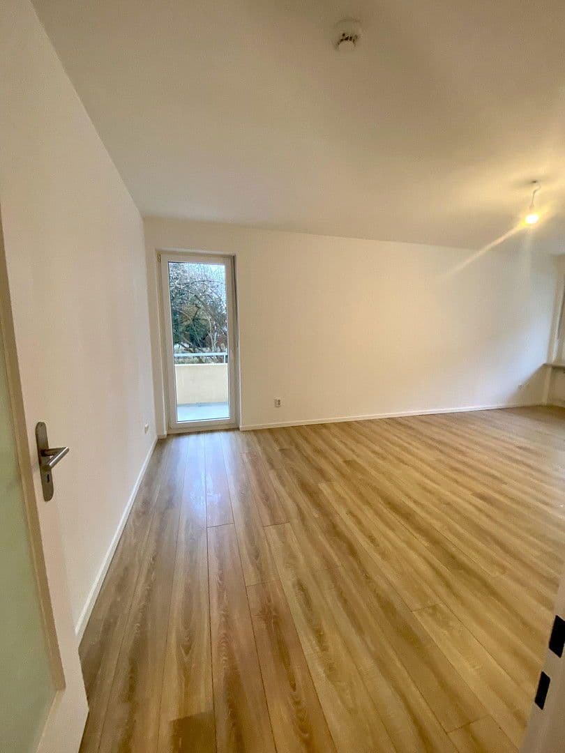 Prodej bytu 4+1 92 m², Brahmsstr.12, Germering, Bavorsko Prodej bytu 4+1 92 m², Brahmsstr.12, Germering, Bavorsko