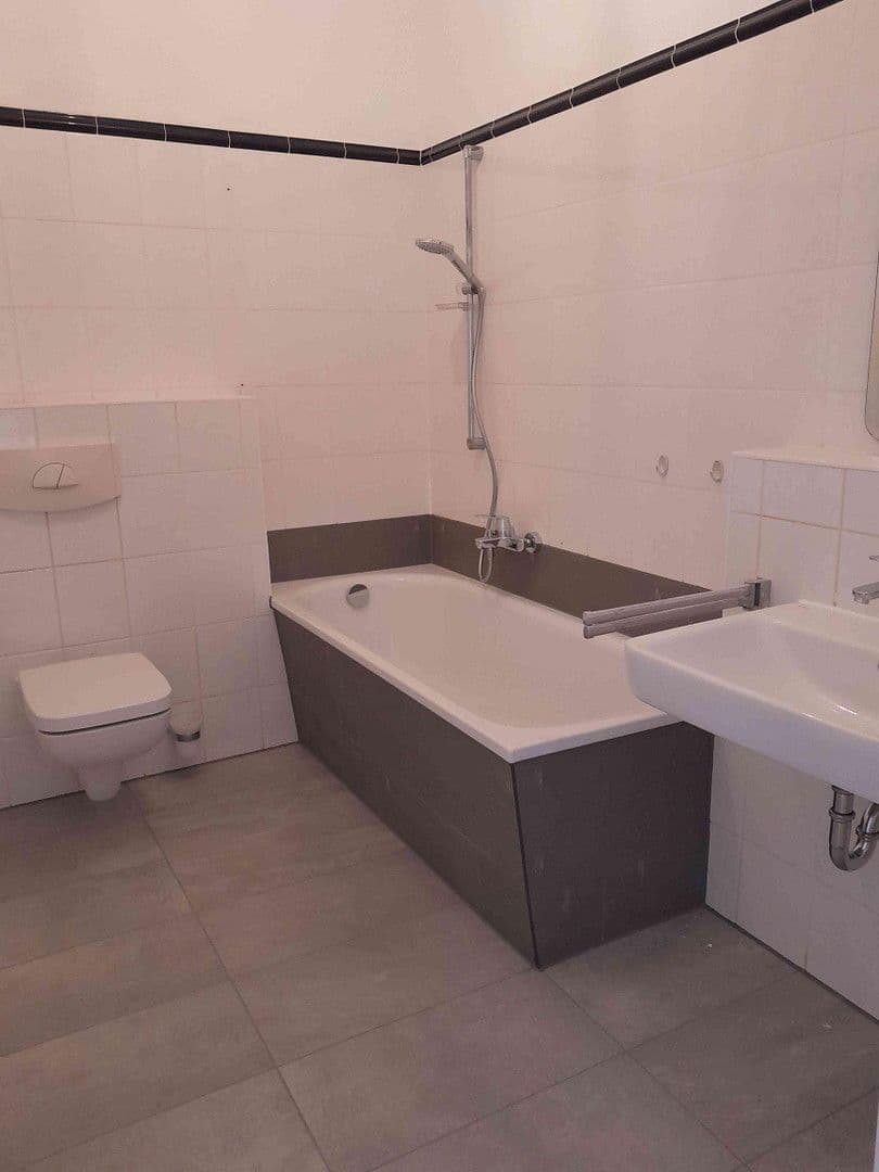 Prodej domu 754 m², pozemek 280 m², Krämpferufer 4, Erfurt, Durynsko Prodej domu 754 m², pozemek 280 m², Krämpferufer 4, Erfurt, Durynsko