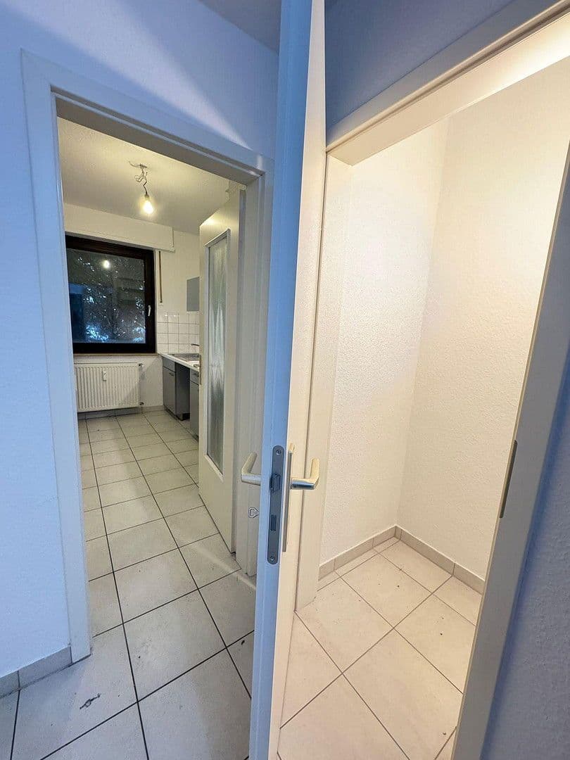 Pronájem bytu 1+1 39 m², Beethovenstraße 15, Frankfurt am Main, Hessen Pronájem bytu 1+1 39 m², Beethovenstraße 15, Frankfurt am Main, Hessen