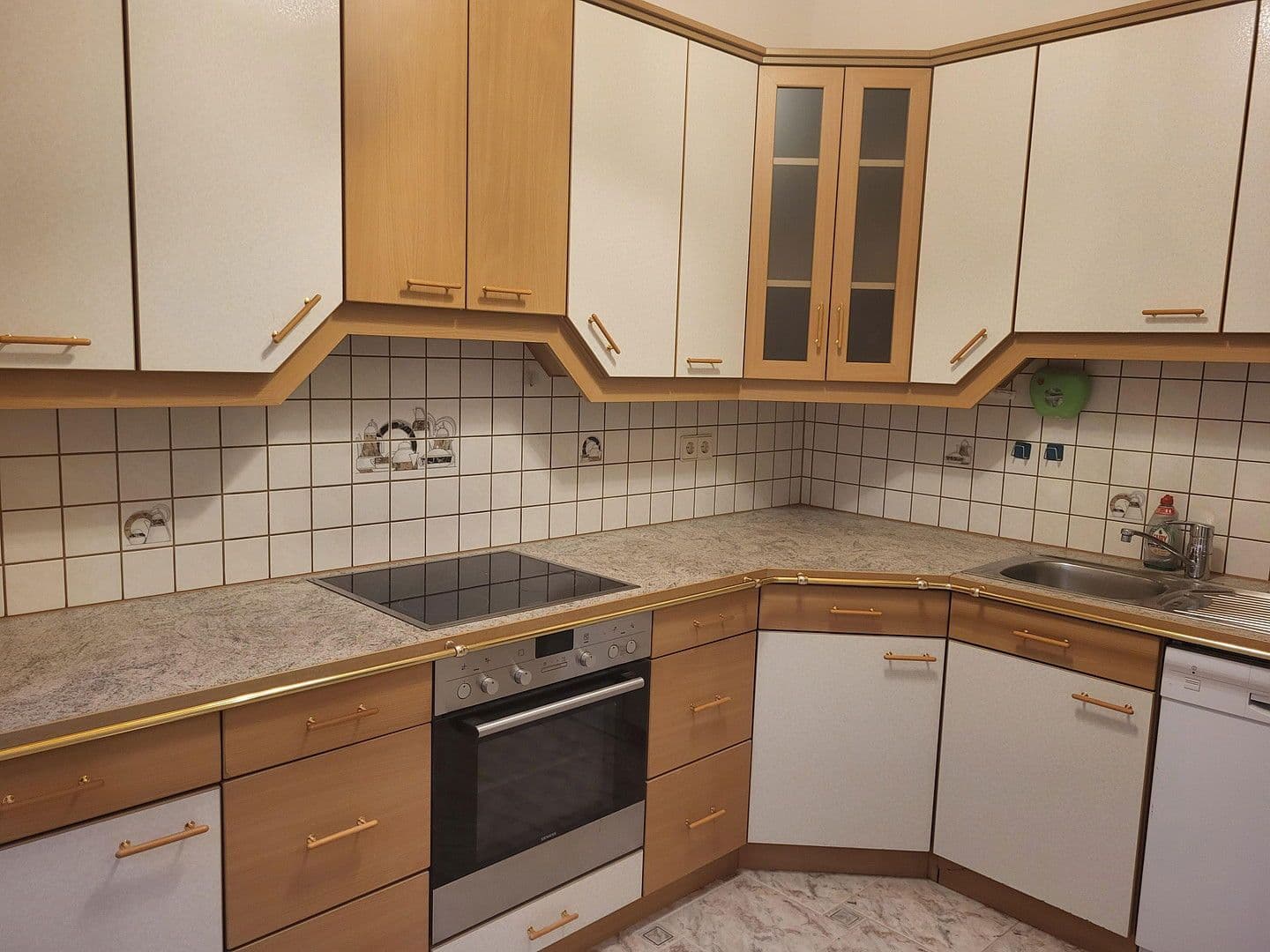 Pronájem bytu 3+1 90 m², Gurkgasse 26, Wien, Wien Pronájem bytu 3+1 90 m², Gurkgasse 26, Wien, Wien