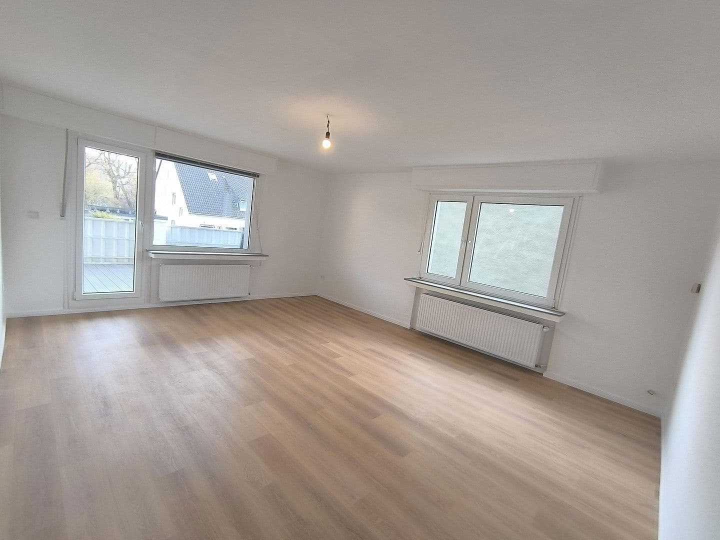 Pronájem bytu 2+1 75 m², Selzerstr. 11, Dortmund Berghofen, Severní Porýní-Vestfálsko Pronájem bytu 2+1 75 m², Selzerstr. 11, Dortmund Berghofen, Severní Porýní-Vestfálsko