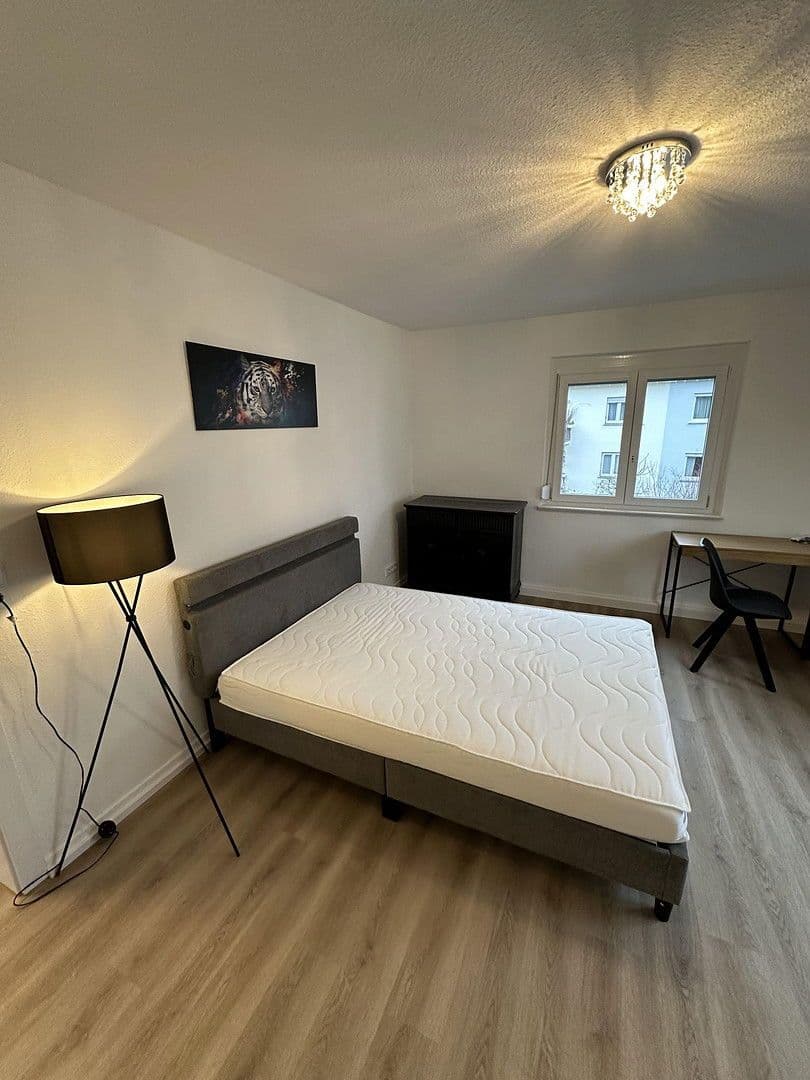 Pronájem bytu 1+1 75 m², Stuttgart, Bádensko-Württembersko Pronájem bytu 1+1 75 m², Stuttgart, Bádensko-Württembersko