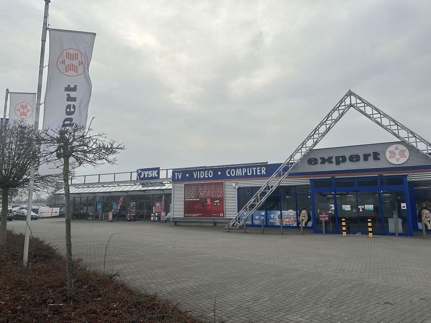 Pronájem nebytového prostoru 1.260 m², An der Sielbrücke, Nordenham, Dolní Sasko Pronájem nebytového prostoru 1.260 m², An der Sielbrücke, Nordenham, Dolní Sasko