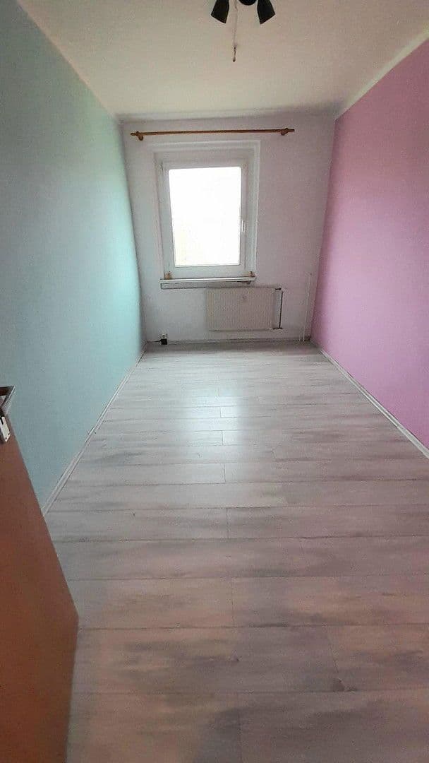 Prodej bytu 4+1 84 m², Berlin-Marzahn, Berlín Prodej bytu 4+1 84 m², Berlin-Marzahn, Berlín