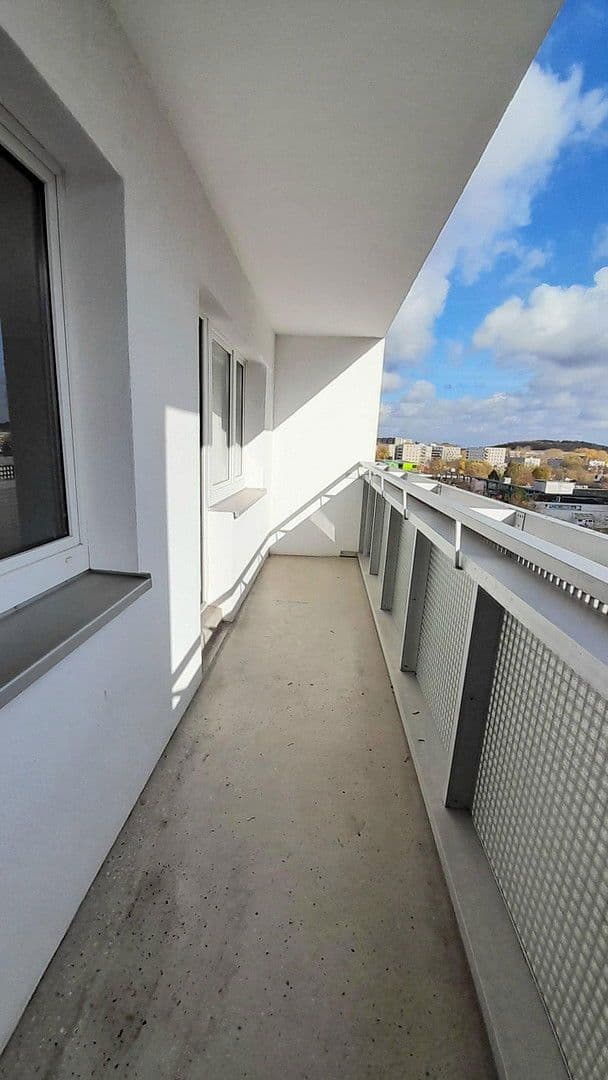 Prodej bytu 4+1 84 m², Berlin-Marzahn, Berlín Prodej bytu 4+1 84 m², Berlin-Marzahn, Berlín
