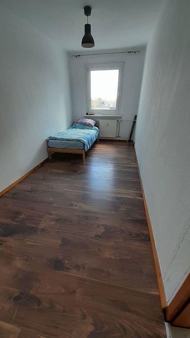 Prodej bytu 4+1 84 m², Berlin-Marzahn, Berlín Prodej bytu 4+1 84 m², Berlin-Marzahn, Berlín