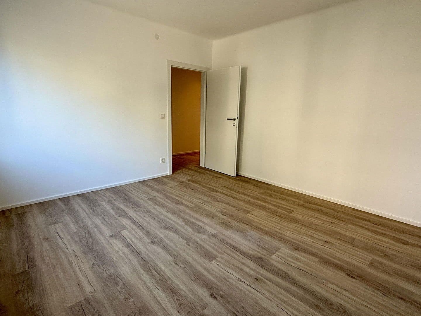 Pronájem bytu 3+1 78 m², Innsbrucker Bundesstraße 22, Salzburg, Salcbursko Pronájem bytu 3+1 78 m², Innsbrucker Bundesstraße 22, Salzburg, Salcbursko