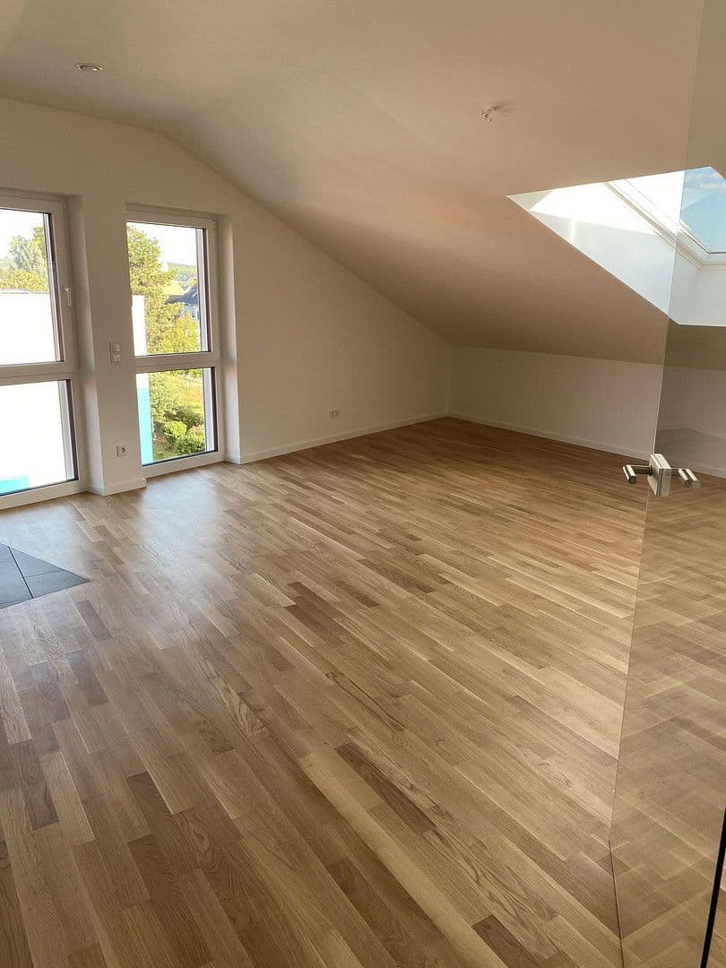 Pronájem bytu 2+1 93 m², Neisser Straße 2, Ingelheim am Rhein, Porýní-Falc Pronájem bytu 2+1 93 m², Neisser Straße 2, Ingelheim am Rhein, Porýní-Falc