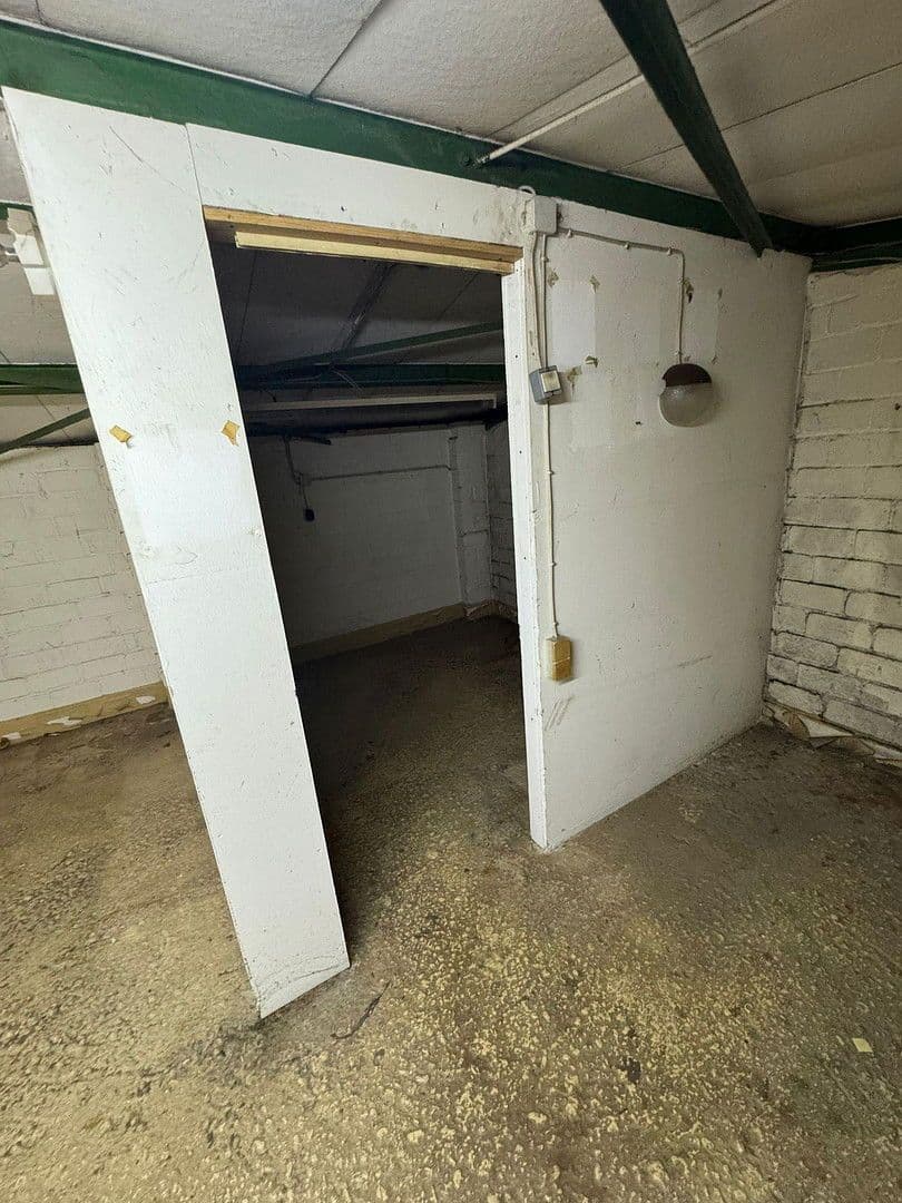 Pronájem nebytového prostoru 750 m², Solingen, Severní Porýní-Vestfálsko Pronájem nebytového prostoru 750 m², Solingen, Severní Porýní-Vestfálsko