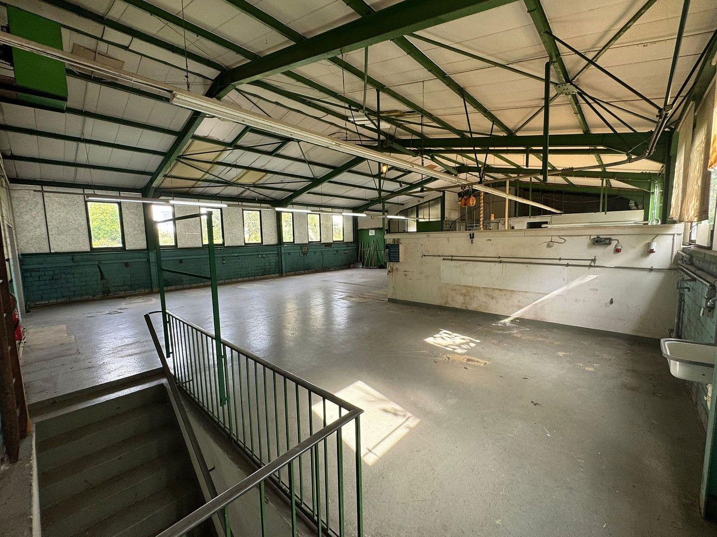 Pronájem nebytového prostoru 750 m², Solingen, Severní Porýní-Vestfálsko Pronájem nebytového prostoru 750 m², Solingen, Severní Porýní-Vestfálsko