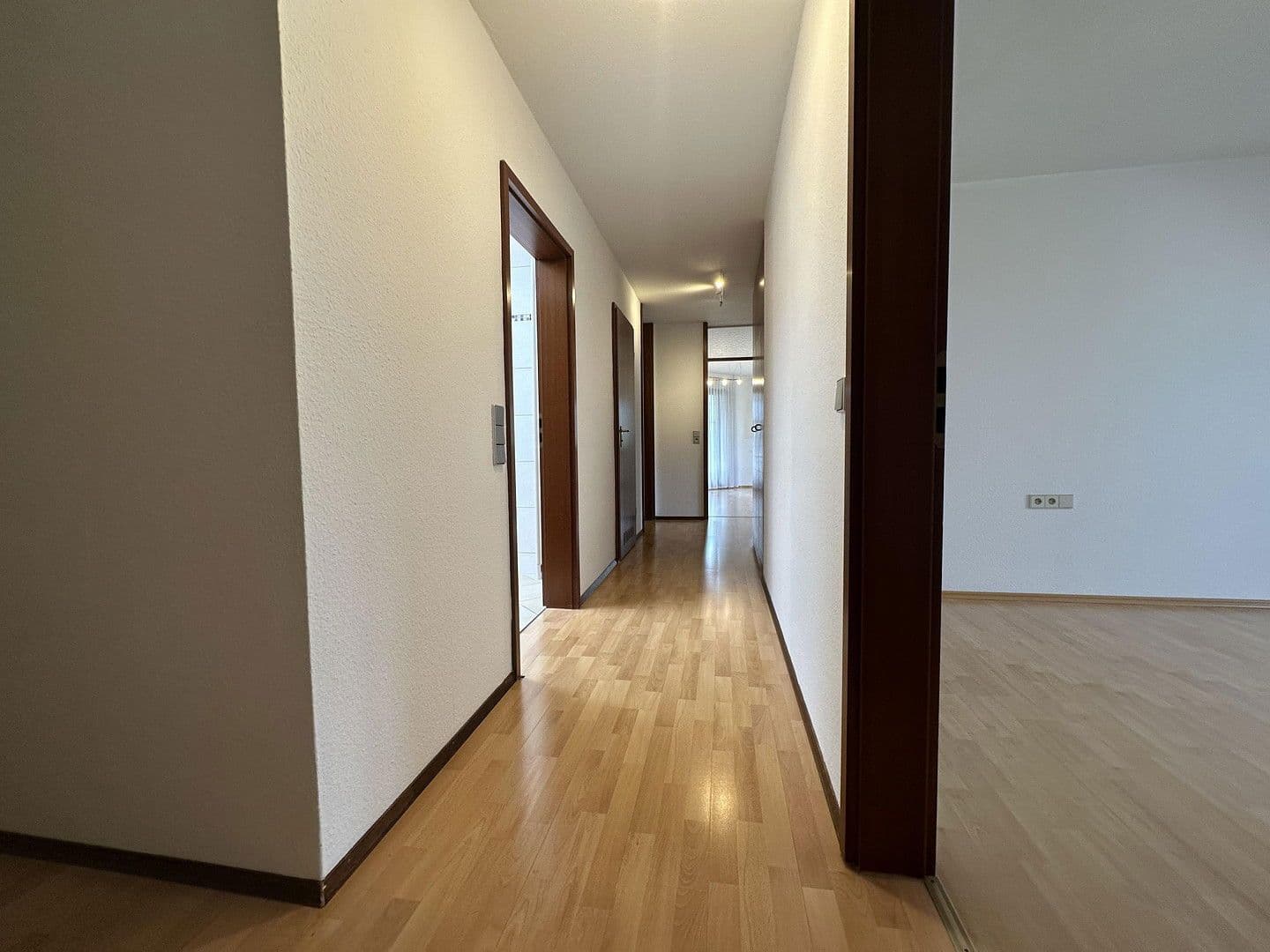 Prodej bytu 3+kk 84 m², Weinstadt, Bádensko-Württembersko Prodej bytu 3+kk 84 m², Weinstadt, Bádensko-Württembersko